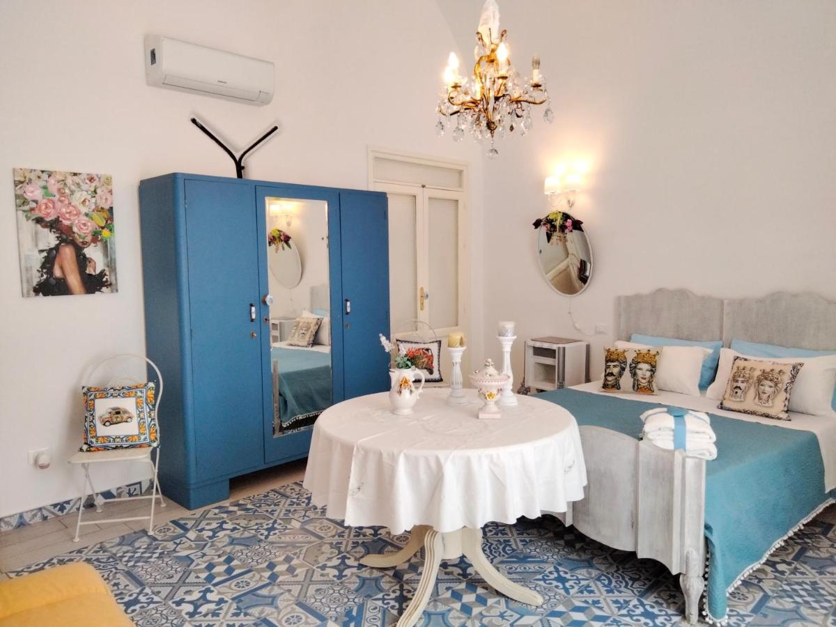 Hotel Le Lanterne à Terrasini Extérieur photo